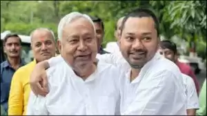 राज्यसभा चुनाव लाइव: नीतीश घर पर समर्थकों का जमावड़ा