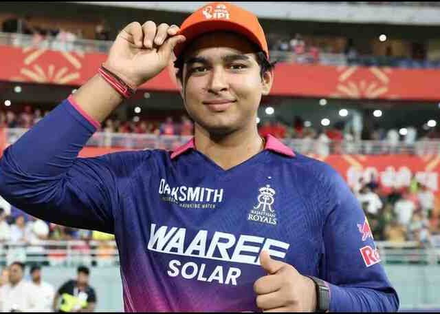 15 साल का सुपरस्टार! वैभव ने 167 गेंदों में 400 रन ठोके IPL में