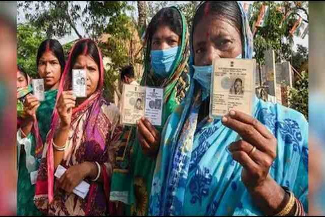 बंगाल में बंपर वोटिंग से बढ़ी सियासी हलचल, ममता बनर्जी या बीजेपी कौन आगे?