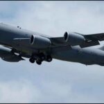 कतर एयरस्पेस से गायब हुआ अमेरिकी KC-135 विमान, होर्मुज में इमरजेंसी अलर्ट